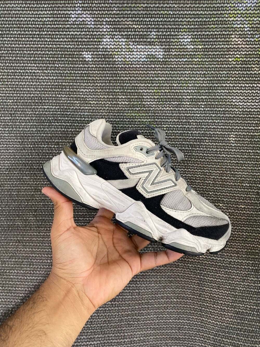 New Balance 9060 Grey/Black